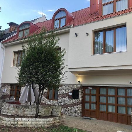 Atryum Hotel Szolnok Exterior foto