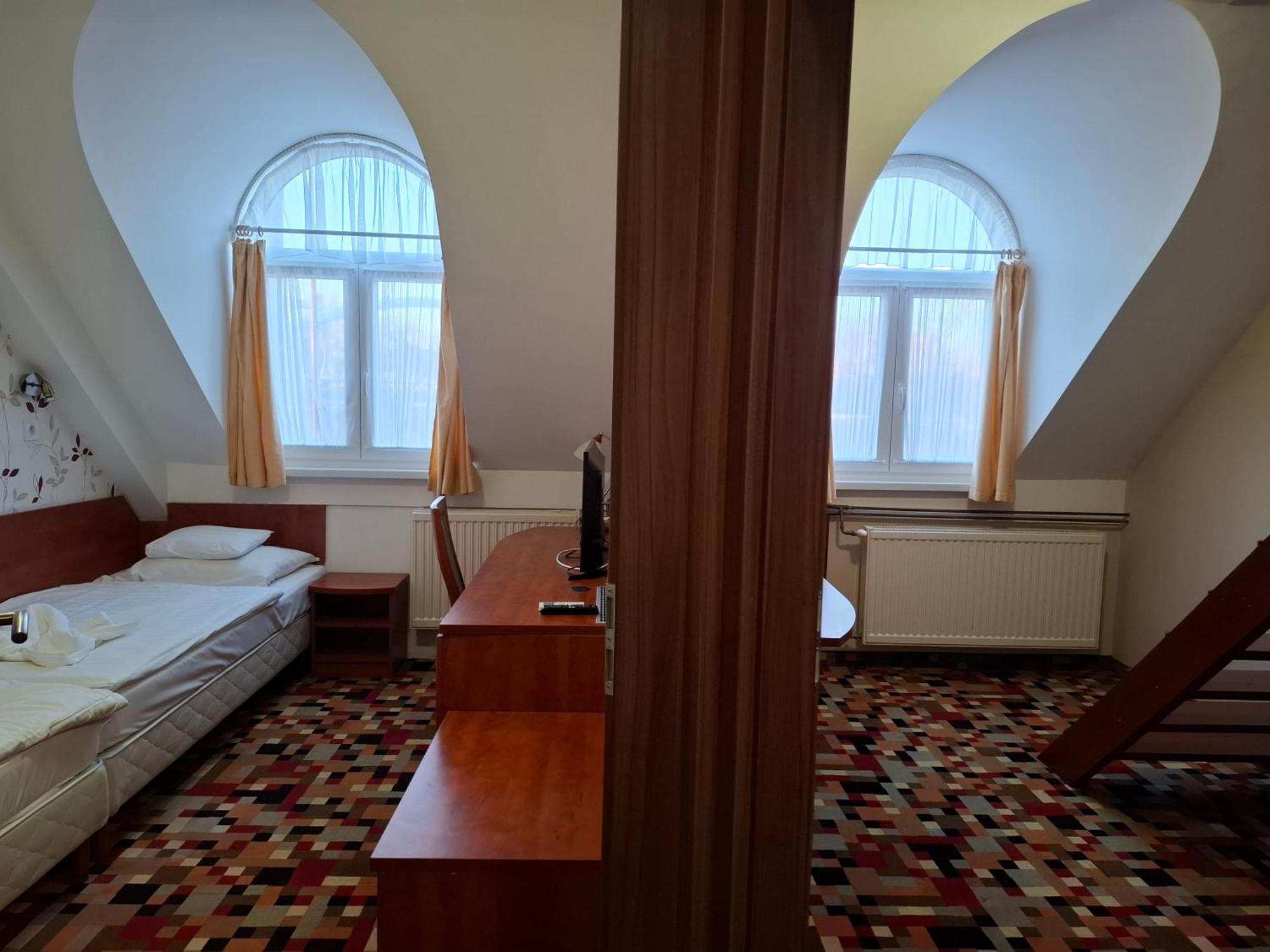 Atryum Hotel Szolnok Exterior foto